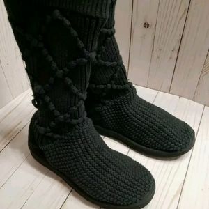 Ugg knit boots